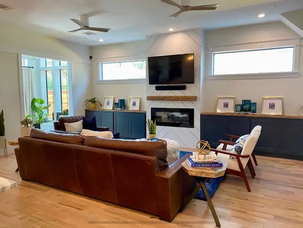 805 Cordell ST, Houston, TX 77009