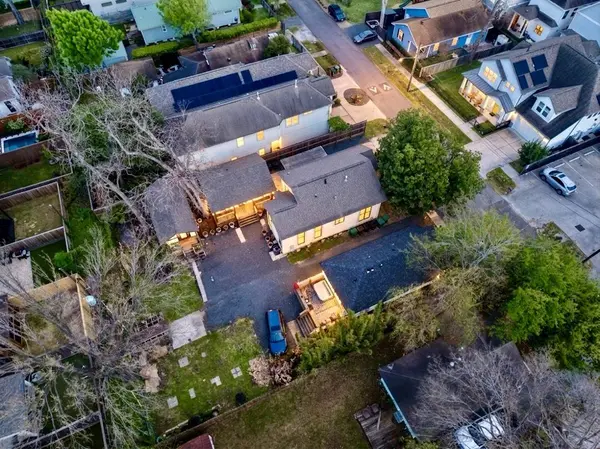 811,813,815 E 23rd ST, Houston, TX 77009