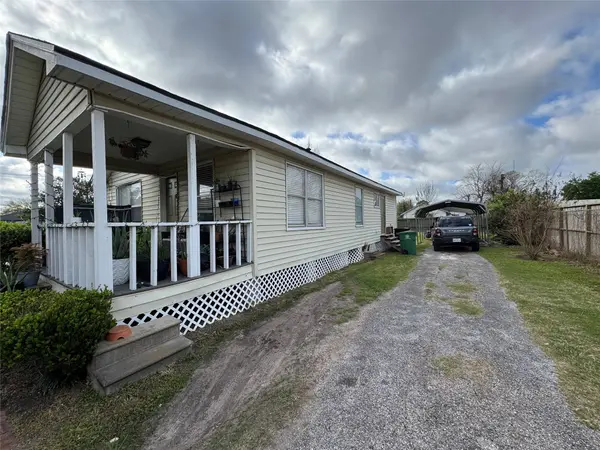 214 Palmyra ST, Houston, TX 77022