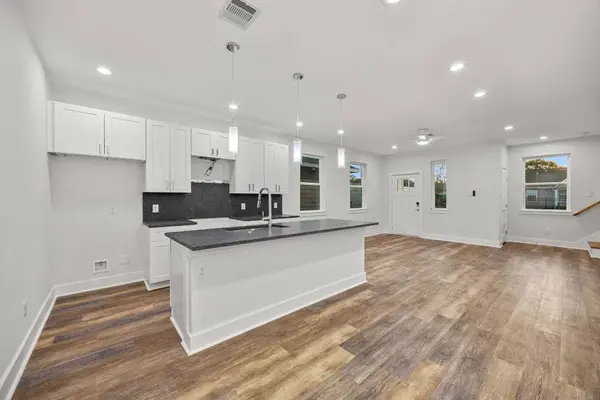 7818 Hanfro LN #A/B, Houston, TX 77088