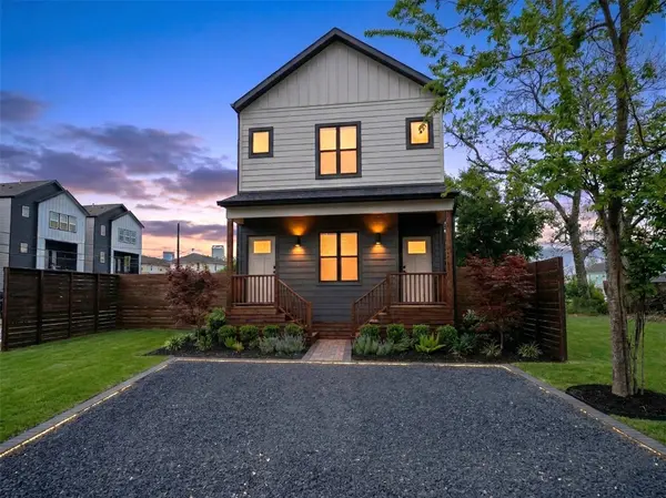 1002 E 33rd ST, Houston, TX 77022