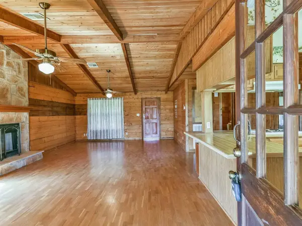 18014 Domino RD, Waller, TX 77484