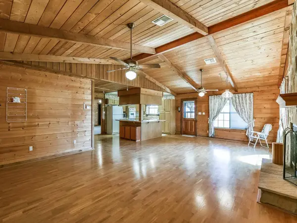 18014 Domino RD, Waller, TX 77484