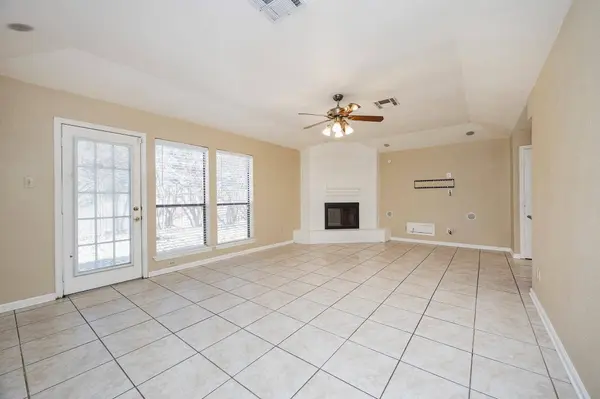 7315 Foxside LN, Humble, TX 77338