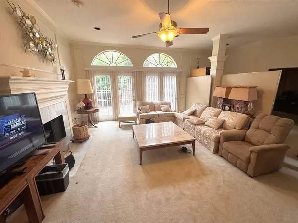 4215 Valley Glade DR, Houston, TX 77345