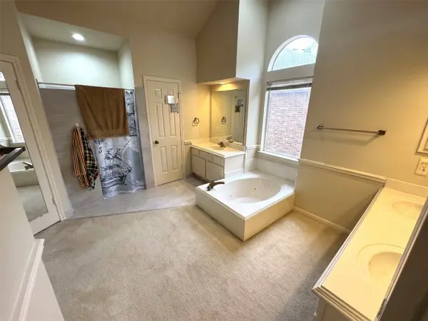 4215 Valley Glade DR, Houston, TX 77345