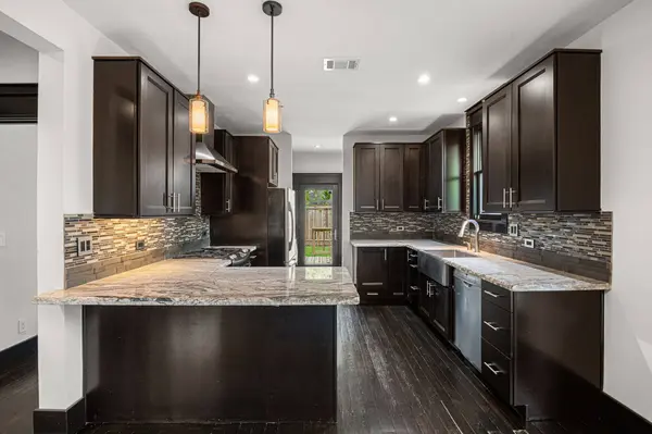 1115 Adele ST, Houston, TX 77009
