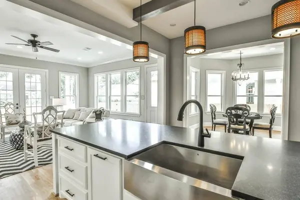 703 Cordell ST, Houston, TX 77009