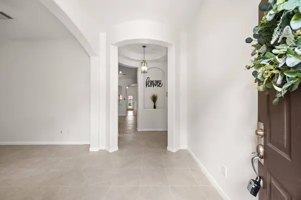 2118 Midnight LN, Houston, TX 77047