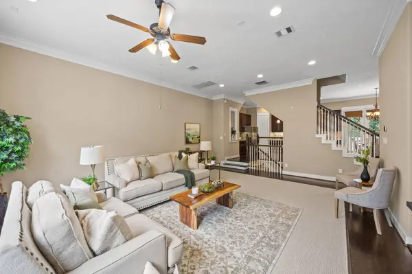 1217 Hobbs Reach LN, Houston, TX 77008