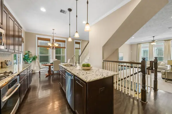 1217 Hobbs Reach LN, Houston, TX 77008