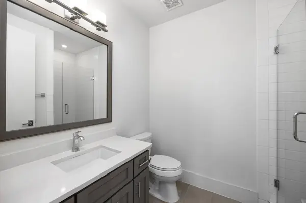 1808 Oakdale ST, Houston, TX 77004