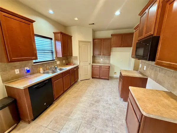 3606 Canvasback LN, Houston, TX 77047