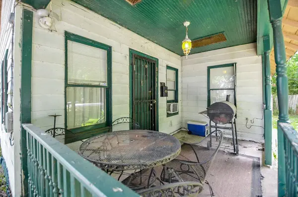 8511 Findlay ST, Houston, TX 77017