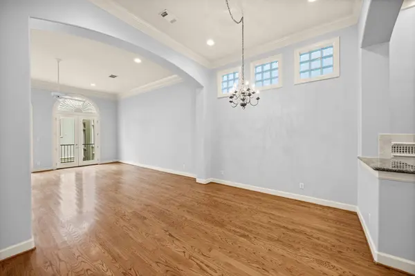 119 Dennis ST, Houston, TX 77006