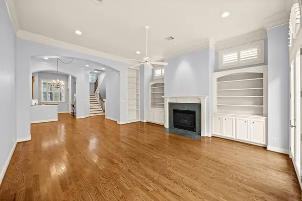 119 Dennis ST, Houston, TX 77006