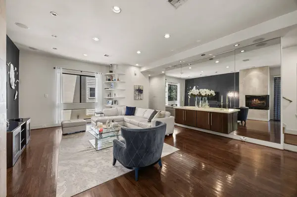 4129 Dickson ST, Houston, TX 77007