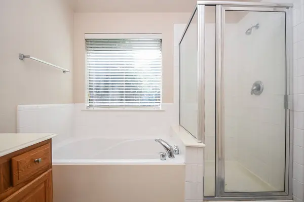 6207 Lake Chase CT, Katy, TX 77493