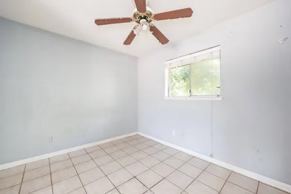4426 Sandydale LN, Houston, TX 77039