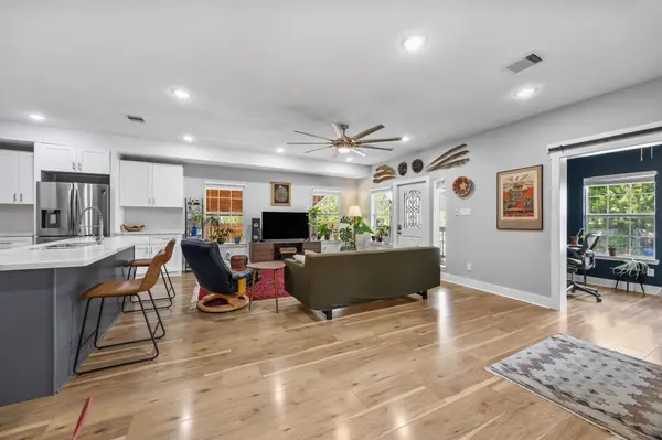 1710 Mckee ST, Houston, TX 77009