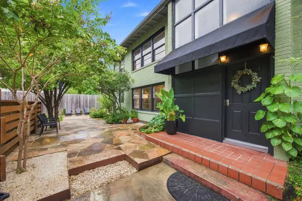 1703 Albans RD, Houston, TX 77005