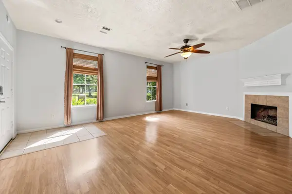 607 Travis ST #5, Webster, TX 77598