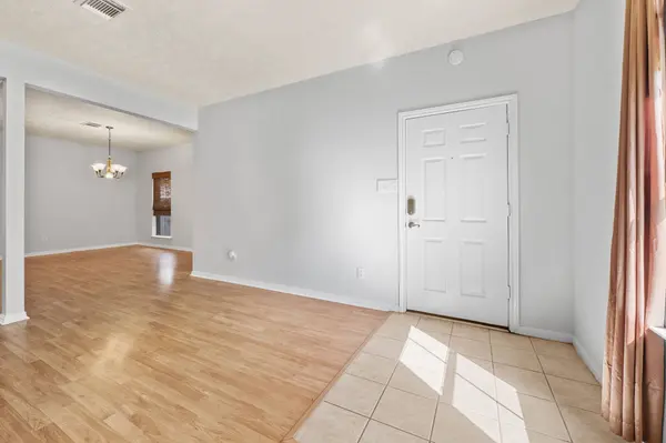 607 Travis ST #5, Webster, TX 77598