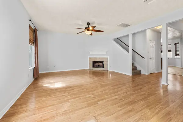 607 Travis ST #5, Webster, TX 77598