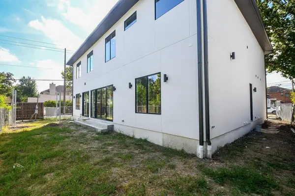 4002 Marquette ST, West University Place, TX 77005
