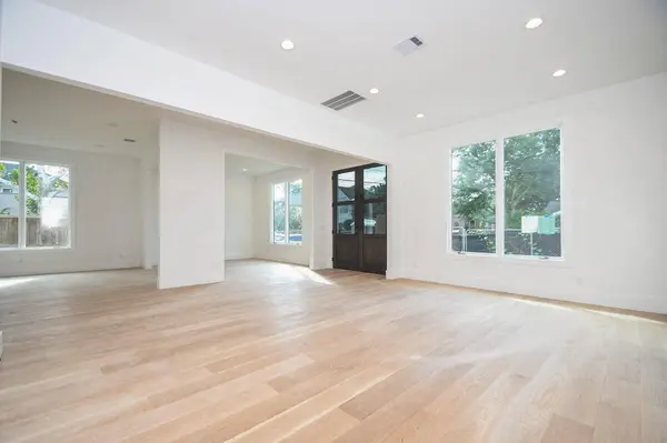 4002 Marquette ST, West University Place, TX 77005