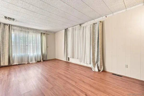 1145 E Barham #SPC 3, San Marcos, CA 92078