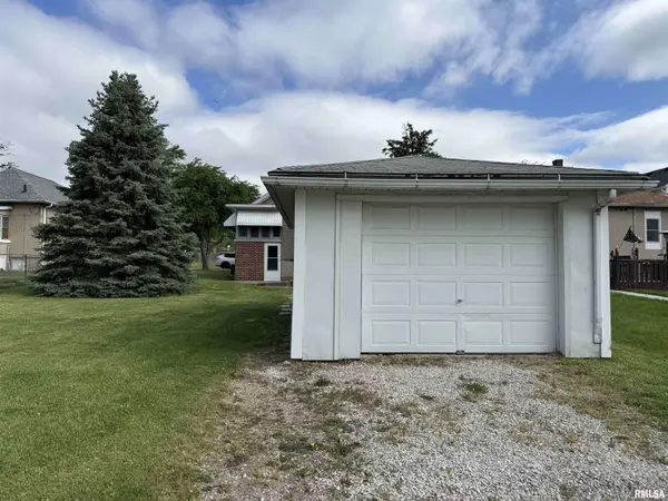 844 WALNUT RD, La Salle, IL 61354