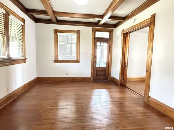 844 WALNUT RD, La Salle, IL 61354