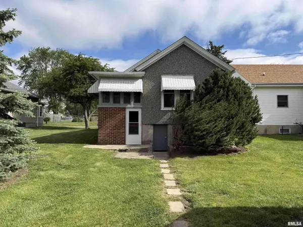 844 WALNUT RD, La Salle, IL 61354