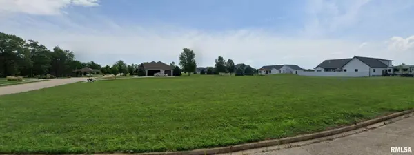 305 APACHE WAY, Groveland, IL 61535