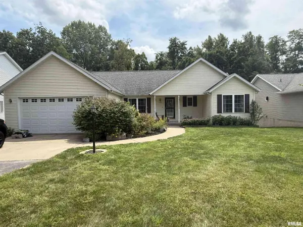 1118 N COUNTRY LN, Peoria, IL 61604