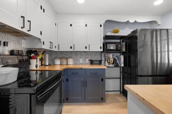 11 N Broadway, Haverhill, MA 01832