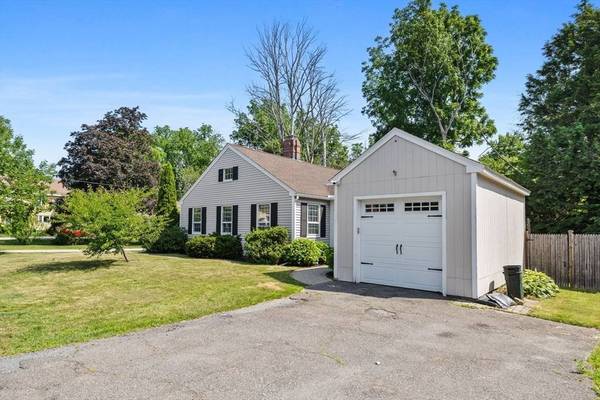 11 N Broadway, Haverhill, MA 01832
