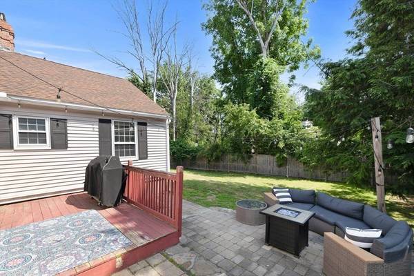 11 N Broadway, Haverhill, MA 01832