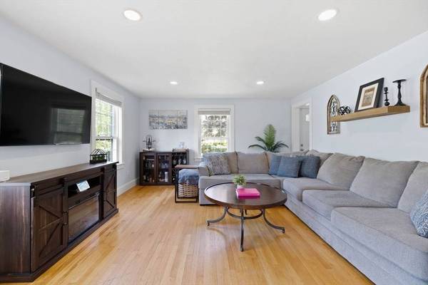 11 N Broadway, Haverhill, MA 01832