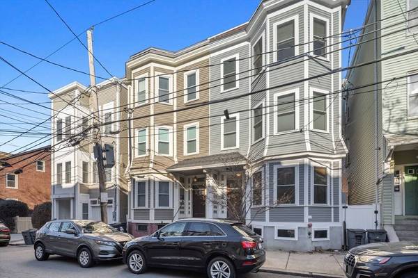 242 W 5th St #3, Boston, MA 02127
