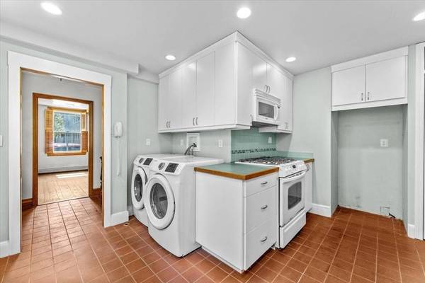 75 Winter St, Cambridge, MA 02141