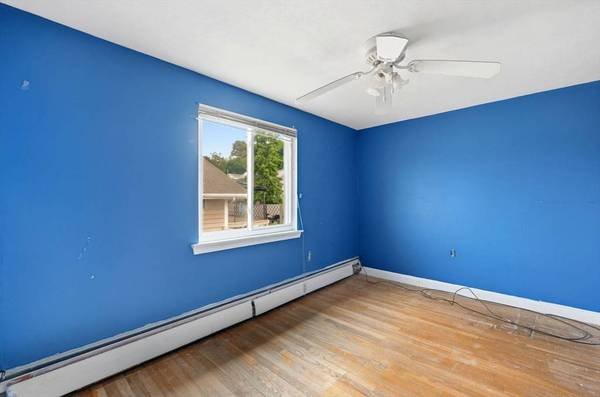 105 Oakwood Ave, Revere, MA 02151