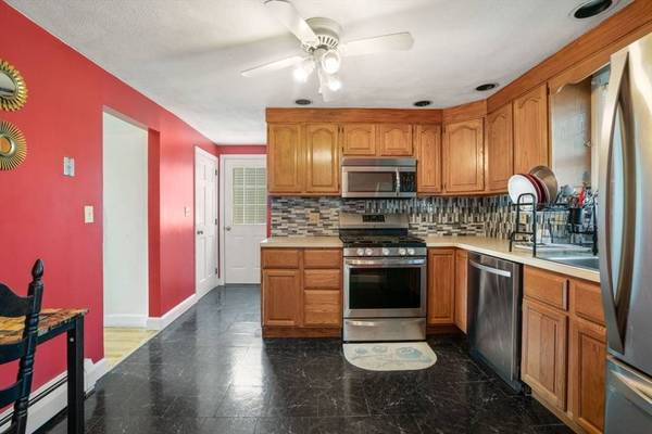 42 Rockland Ave, Arlington, MA 02474