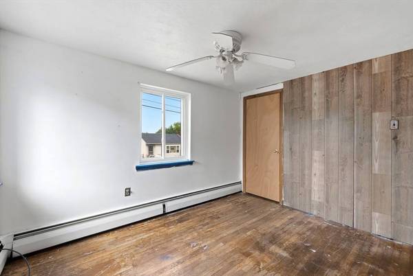 105 Oakwood Ave, Revere, MA 02151