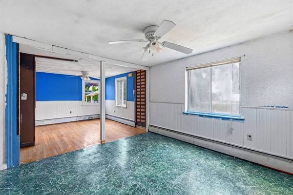 105 Oakwood Ave, Revere, MA 02151