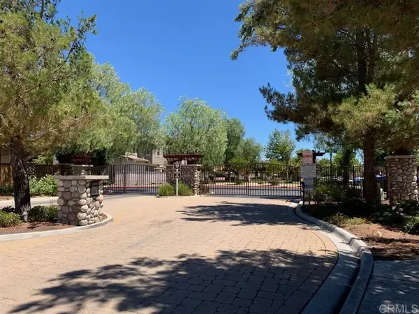 41676 Ridgewalk St #2, Murrieta, CA 92562-9165
