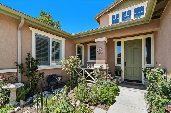 35597 Hawkeye, Murrieta, CA 92563
