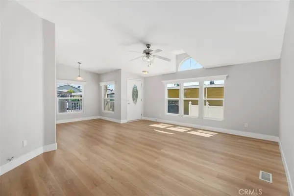 2851 Rolling Hills Drive #142, Fullerton, CA 92835