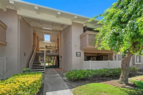 8788 Coral Springs Court #205A, Huntington Beach, CA 92646